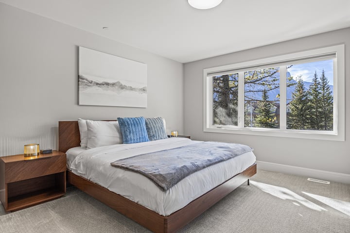 主卧-特大双人床