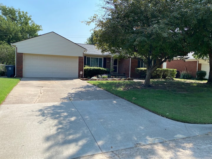 Modern Midtown Tulsa Living Vacation homes for Rent in Tulsa