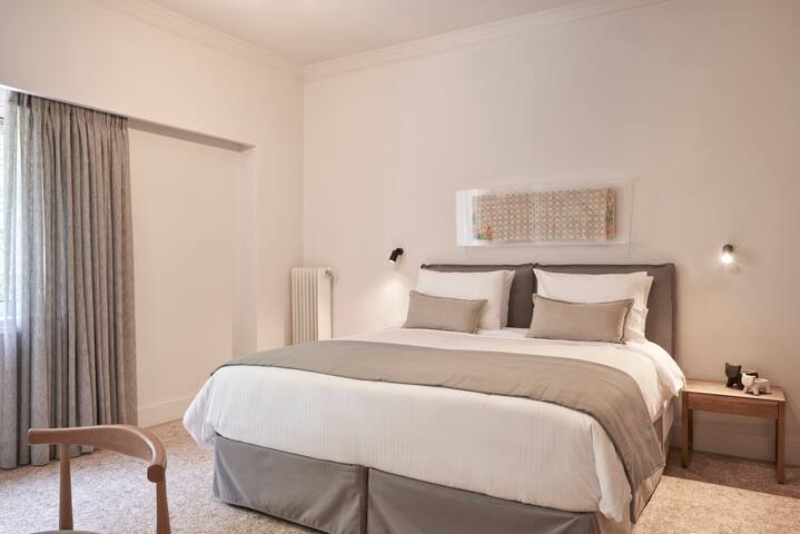 Sleeping next to the Ancient Gods in Koukaki gallery image 4