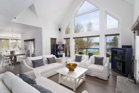 Luxury Muskoka Waterfront 5 Bedrooms Dream Cottage