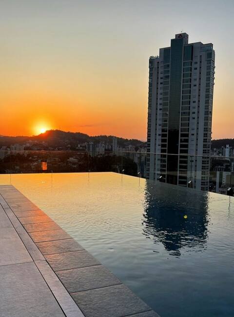 Loft charming with swimming pool,near the German Village