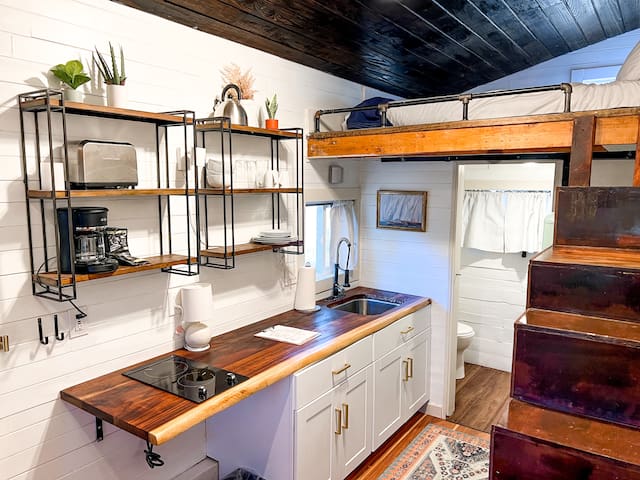 Cedar Creek Lodging & RV Park managed Airbnb listing 3
