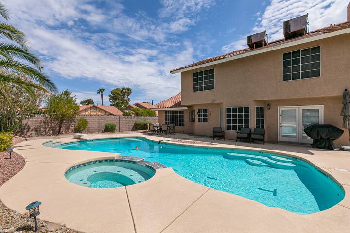Warm 4Bd Home, Near Summerlin w/Pool and Spa!