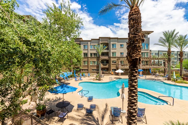 Resort Style Condo, 1 Bedroom With King Size Bed - Phoenix, AZ