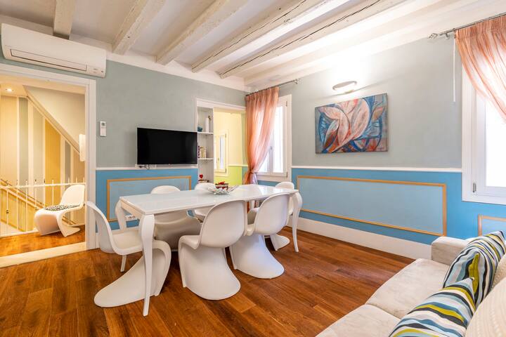 Ca’ dei Zoti 1 _ San Marco with luggage room gallery image 3