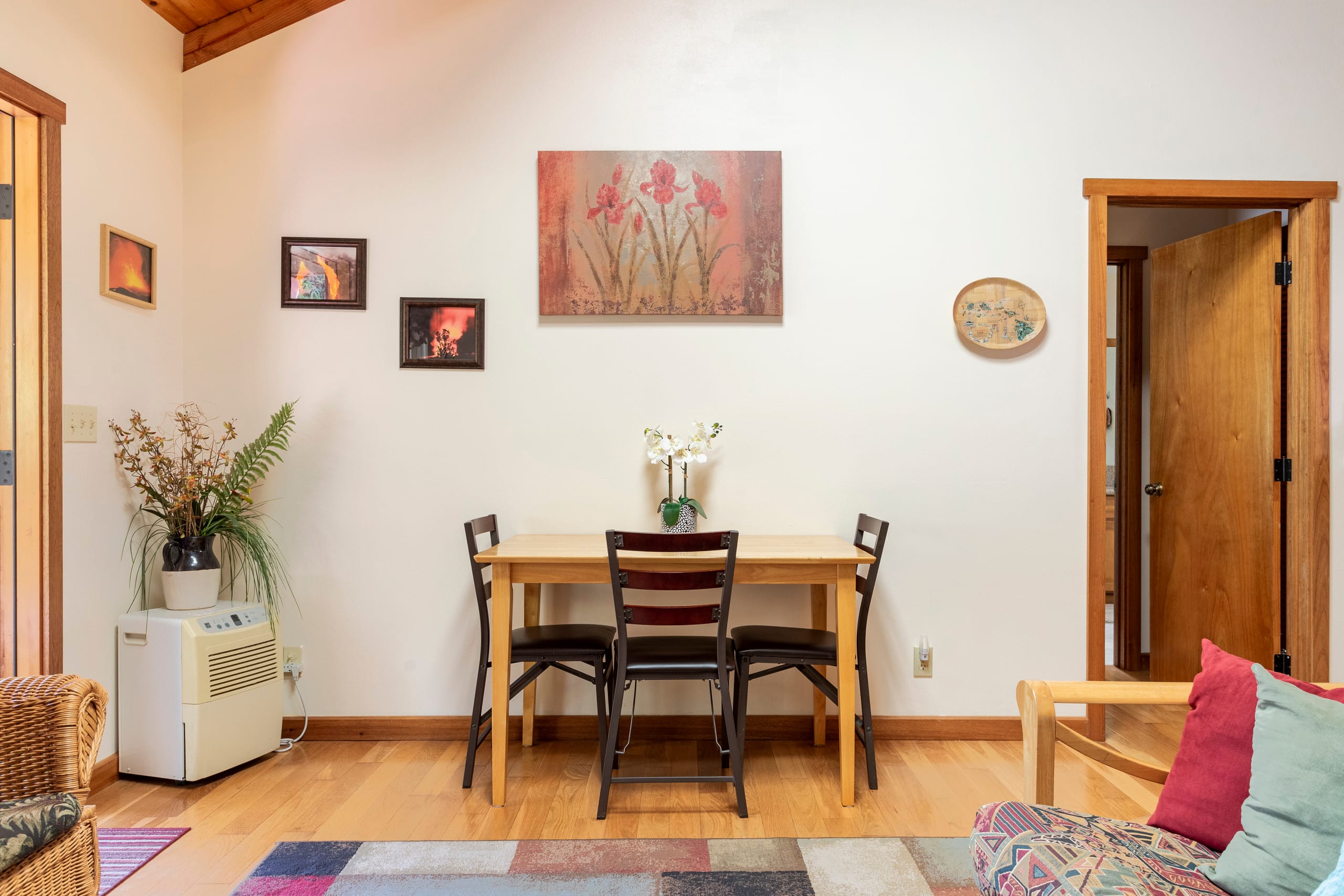 Bright, spacious rainforest cottage close to HVNP - Photo 13
