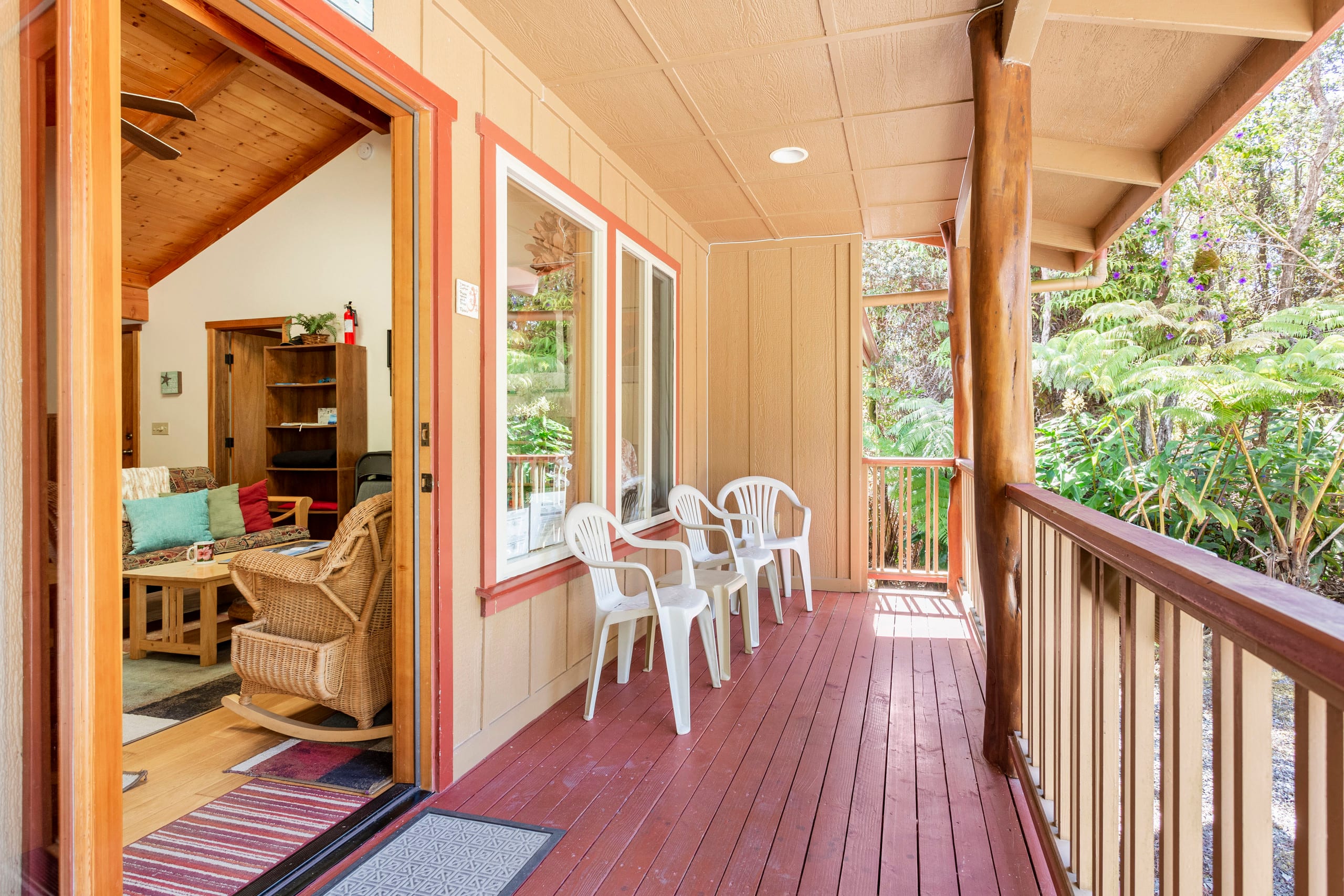 Bright, spacious rainforest cottage close to HVNP - Photo 27