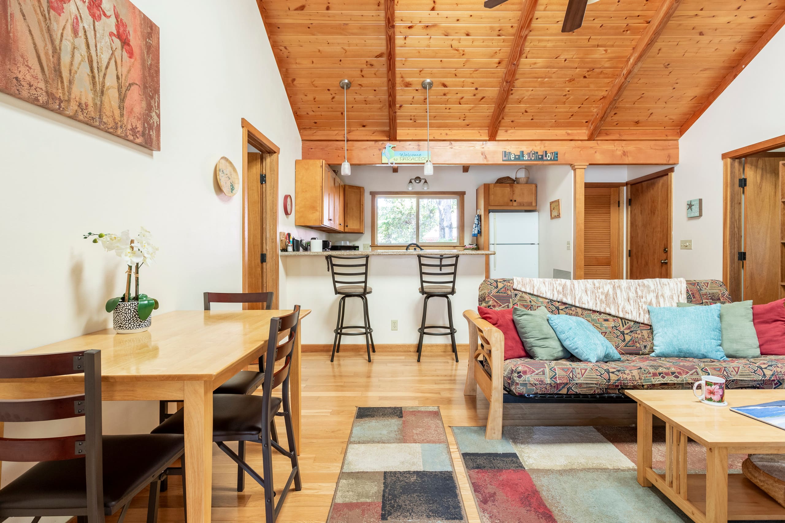 Bright, spacious rainforest cottage close to HVNP - Photo 12