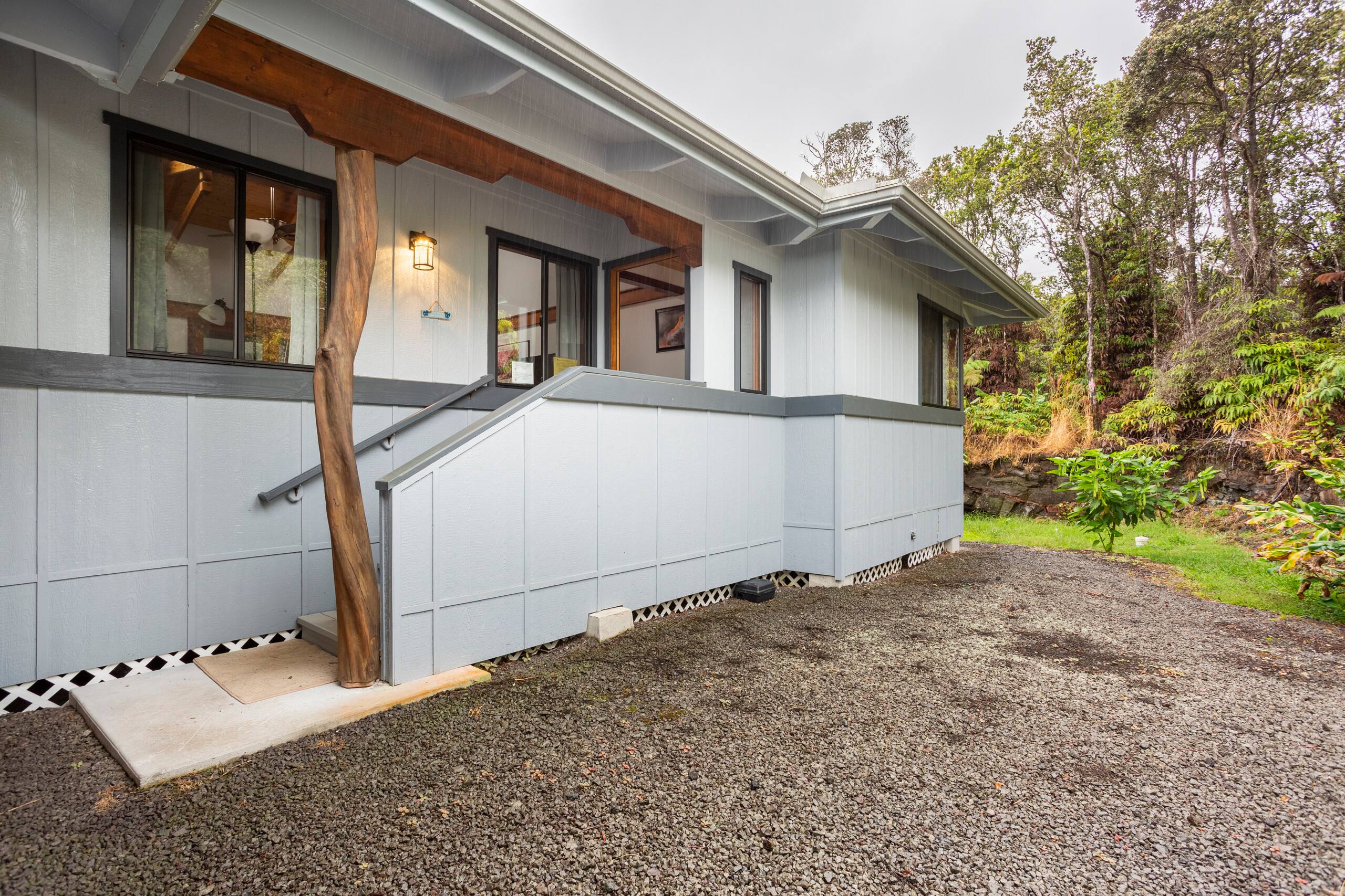 Home in Volcano · ★4.85 · 3 bedrooms · 4 beds · 2 private baths - Image 36