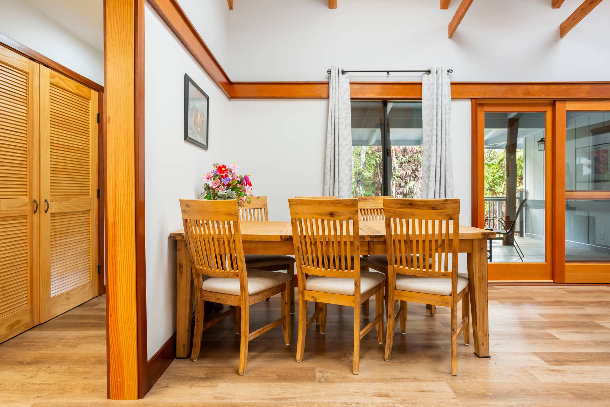Home in Volcano · ★4.85 · 3 bedrooms · 4 beds · 2 private baths - Image 9