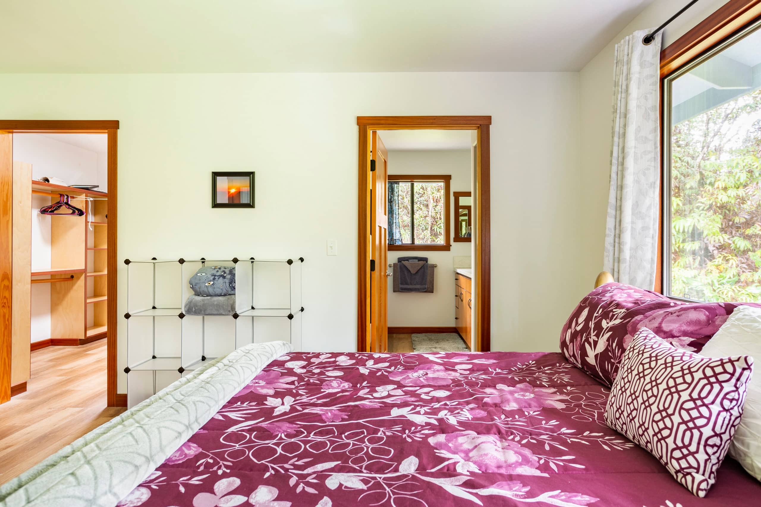 Home in Volcano · ★4.85 · 3 bedrooms · 4 beds · 2 private baths - Image 14