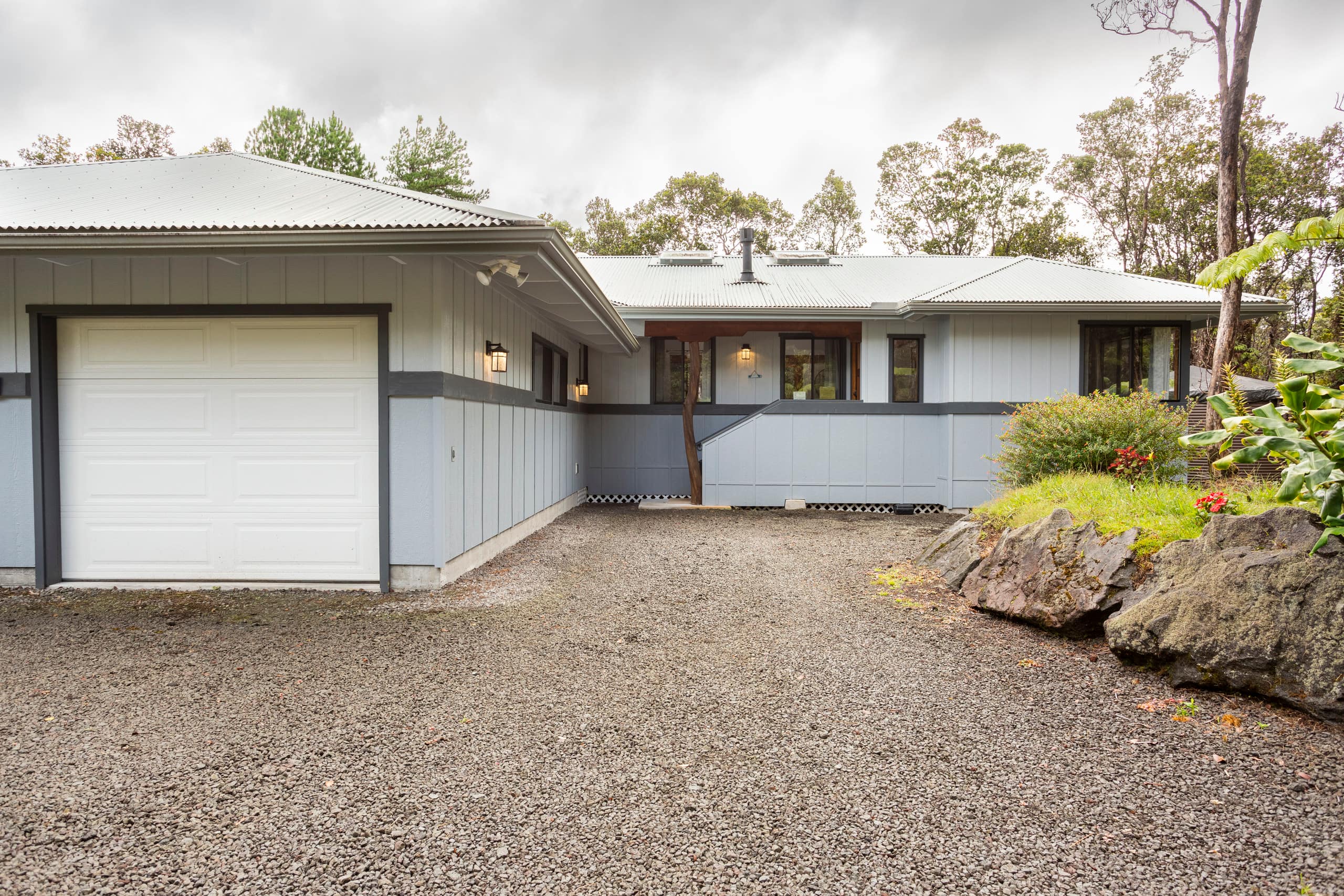 Home in Volcano · ★4.85 · 3 bedrooms · 4 beds · 2 private baths - Image 40