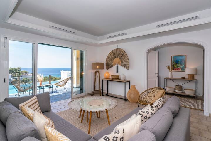 VILLA SONRIENTE gallery image 2