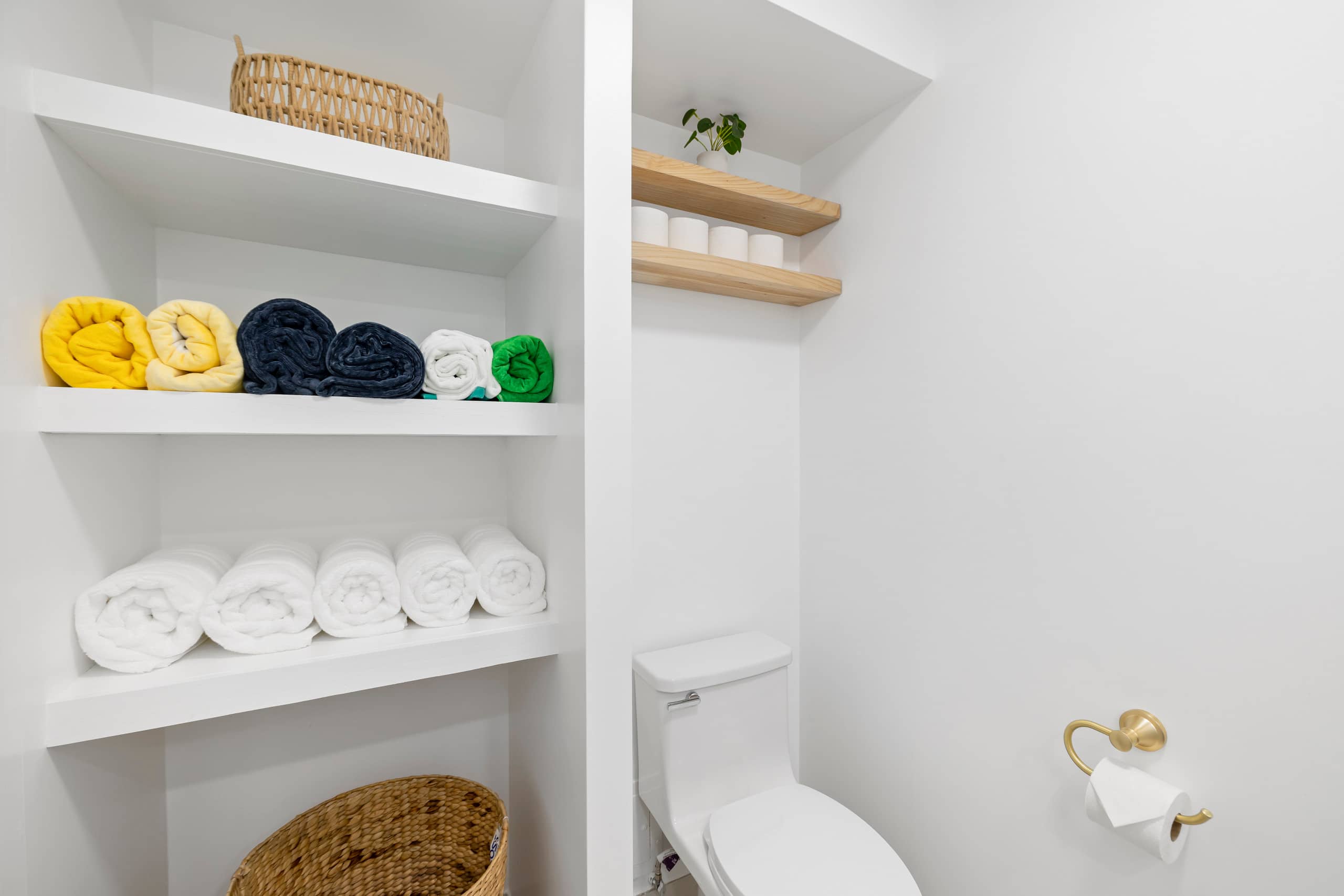Condo in Honolulu · ★4.9 · 3 bedrooms · 4 beds · 2 private baths - Image 33