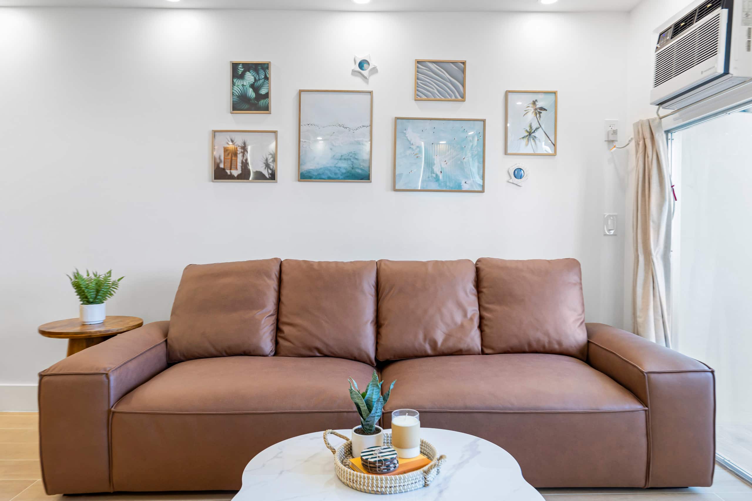 Condo in Honolulu · ★4.9 · 3 bedrooms · 4 beds · 2 private baths - Image 13