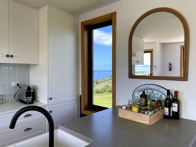 Pilgrim Hill- views forever gallery image 4