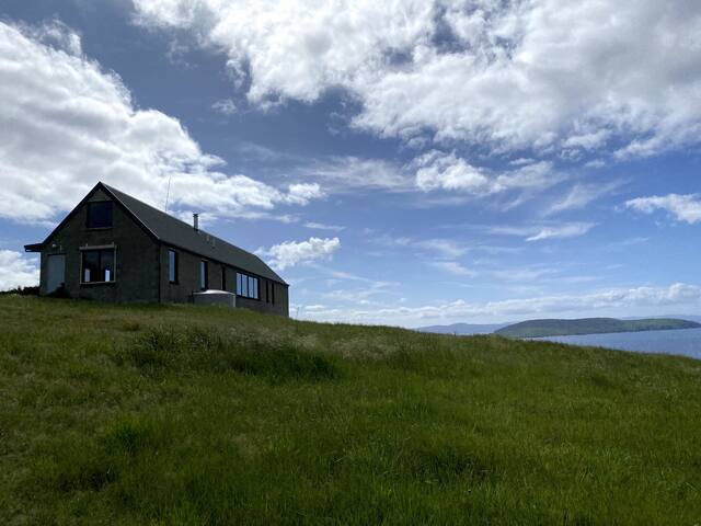 Pilgrim Hill- views forever gallery image 2