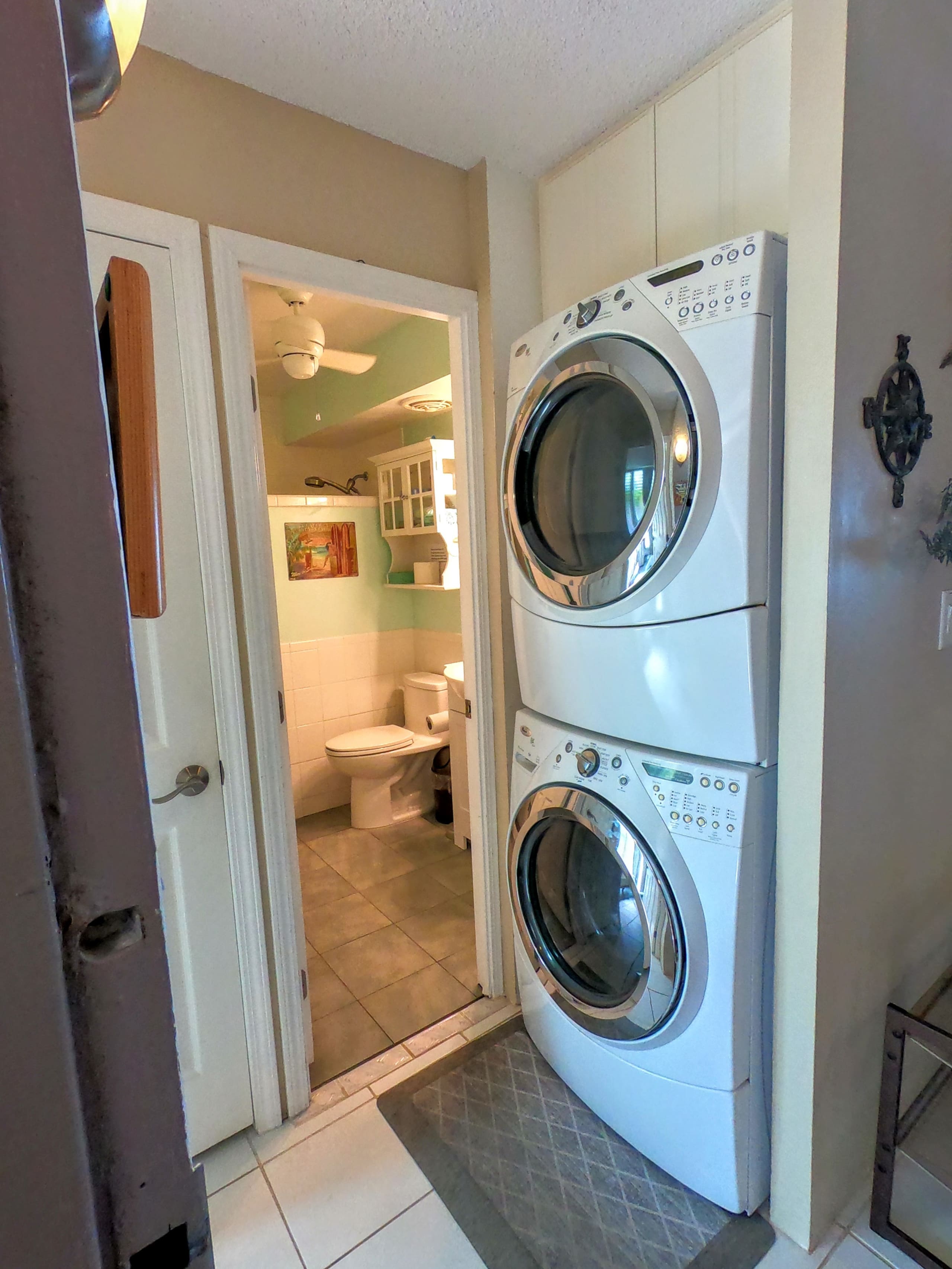 Condo in Kailua-Kona · ★4.94 · 2 bedrooms · 3 beds · 2 baths - Image 29