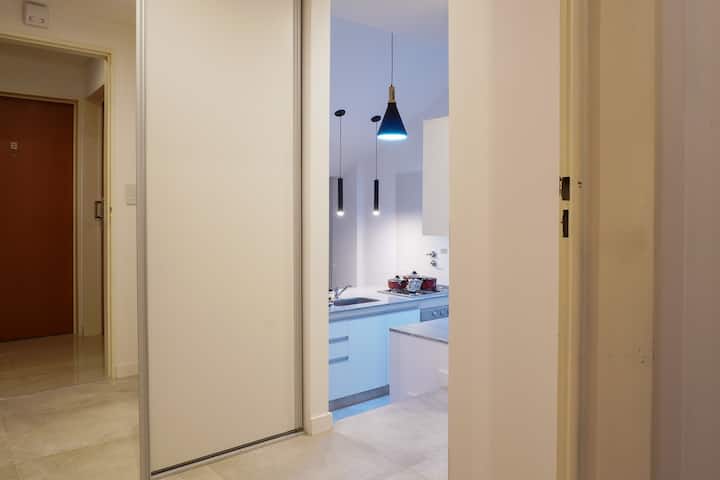 Monoambiente con balcón en Villa del Parque