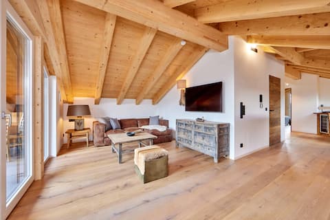 Leistungsstarkes Airbnb: Chalet Sunshine – Alpine Charm With Stunning Views in Garmisch Partenkirchen