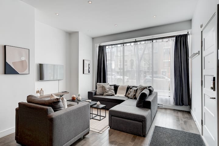 Sunny appartement plateau mont-royal parking 15$