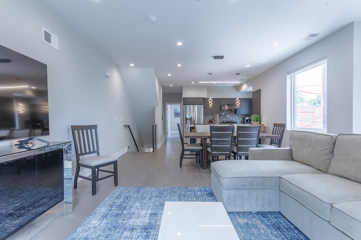 Lux Home W Roof Deck & Skyline Views - Filadelfia, PA