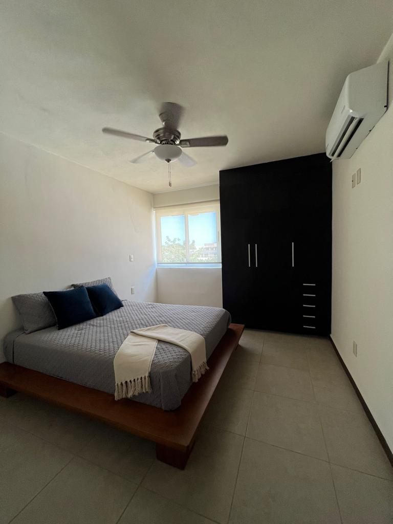 Tercer recámara con cama Queen