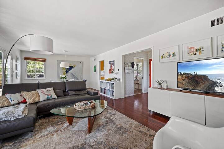 Modern 3bed w/ Incredible outdoor garden patio