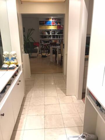 Gemütliche Wohnung mit Blick über Wien gallery image 3