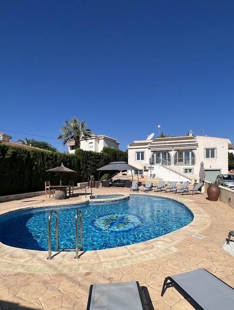 Detached Luxury Villa with Private Pool