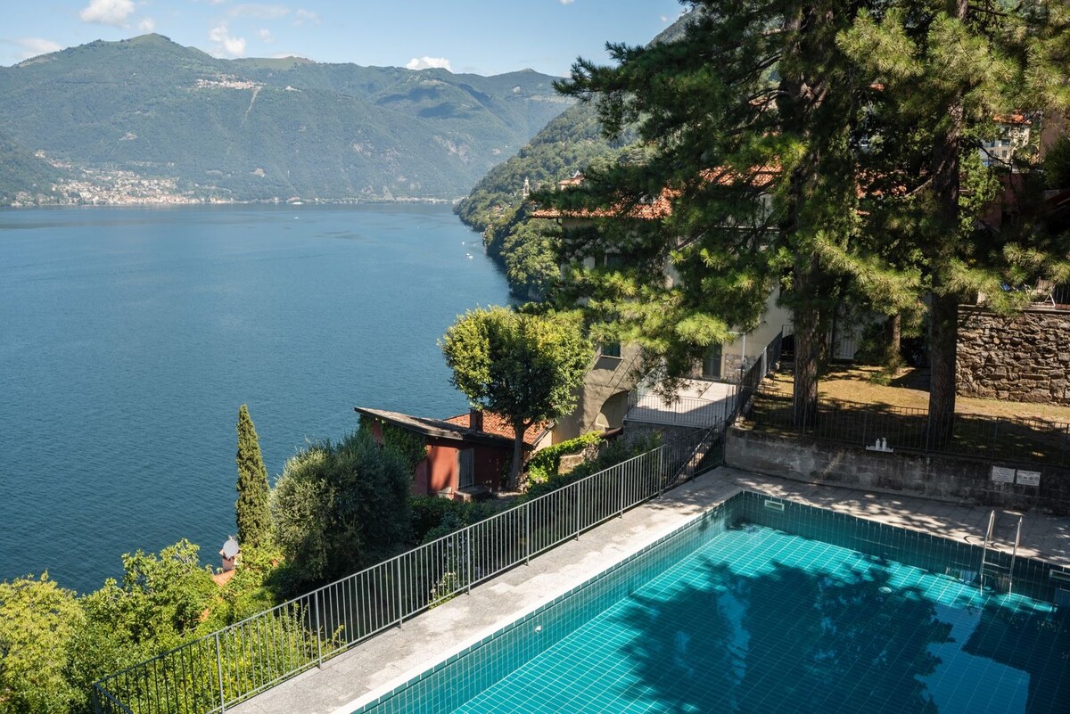 Popular Airbnb listing: APT in Nesso X4 with parking & shared outdoor pool in Nesso