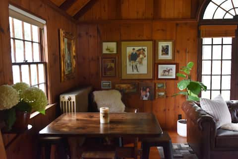 Charming Historic Cottage in the Redwoods