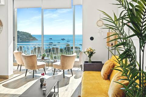 Amazing view of the bay, 1 bedroom apartment