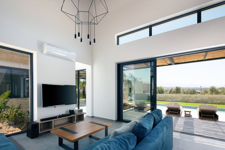 Ikritis Villa ΙI – 1,2Km to beach & sea views! gallery image 5