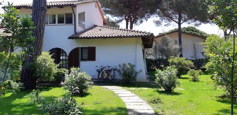 Seaside villa in Tuscan Maremma