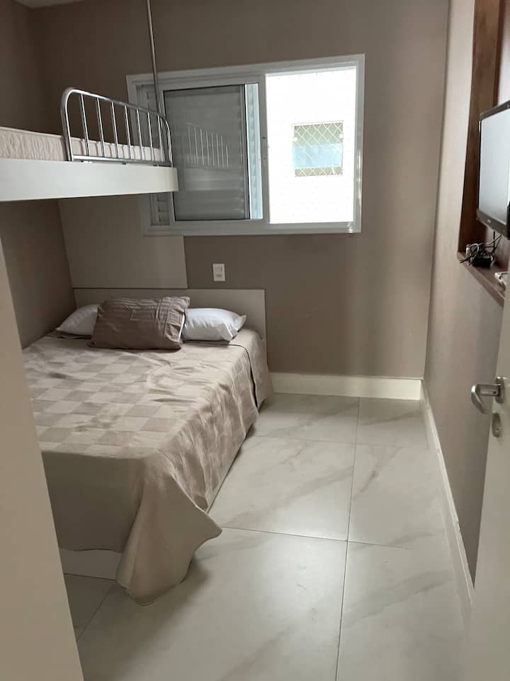 SUITE 4