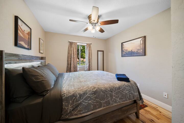 La King Room dispone di un morbido materasso king-size di cui i nostri ospiti sono entusiasti!