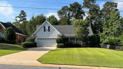 Large private home near campus