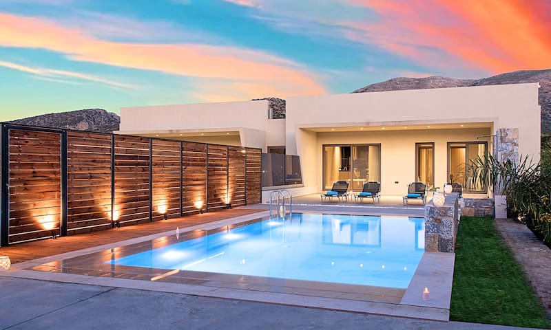 Sissi Lux Alpha Villa Private Pool