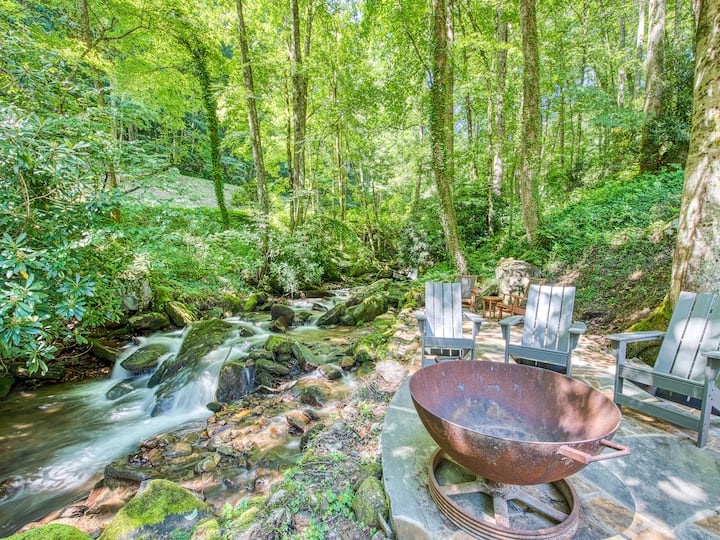 Relaxing HideawayHot TubSoothing Creek Sounds Houses for Rent in