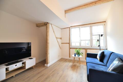 "Das schiefe Haus" - Ferienwohnung "Bergstraße"