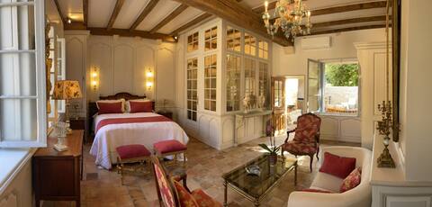 Gîte de l'Antiquaire in the heart of the Blaye citadel