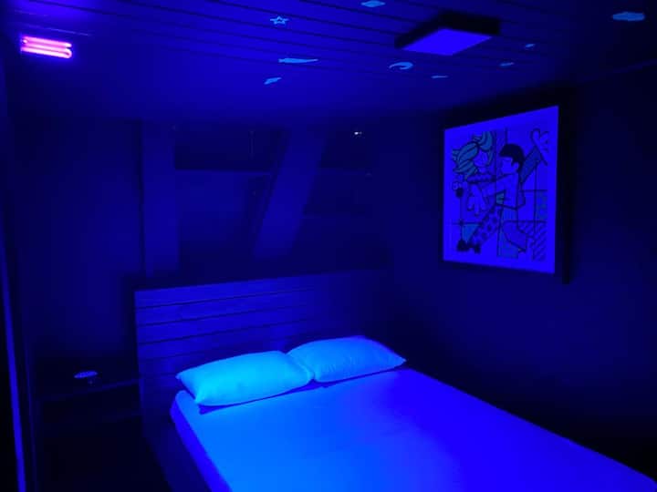 เสริมห้องเล่นเกม - (ที่ด้านล่างของบ้าน) เป็นเตียงของ CASAL⚠️ -?️ ️⚠️ความสนใจ: ห้องนี้ไม่มีห้องน้ำ... การเข้าถึงห้องน้ำจะผ่านบันไดด้านนอกของบ้านเข้าถึงห้องนั่งเล่นที่มีห้องน้ำเต็มรูปแบบ!!