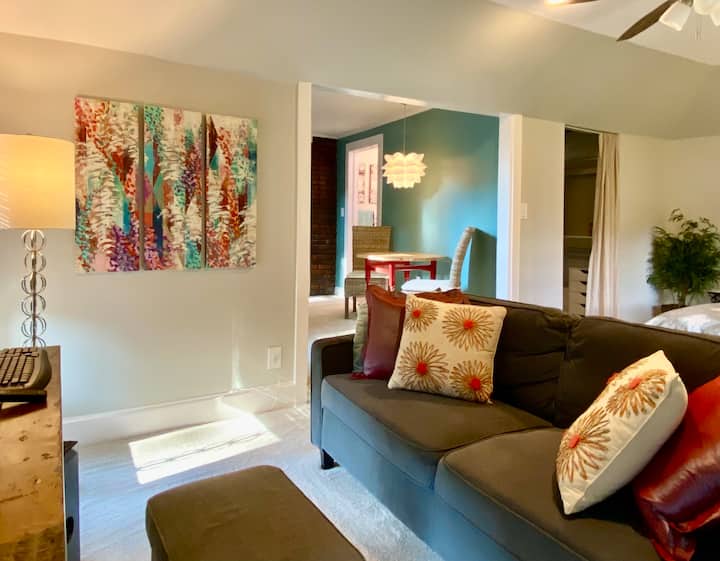 Walk To Piedmont Park From This Cozy City Cottage - Atlanta, GA