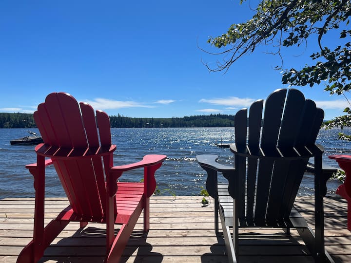 Tapping Beach Retreat Lakefront Escape Cottages for Rent in