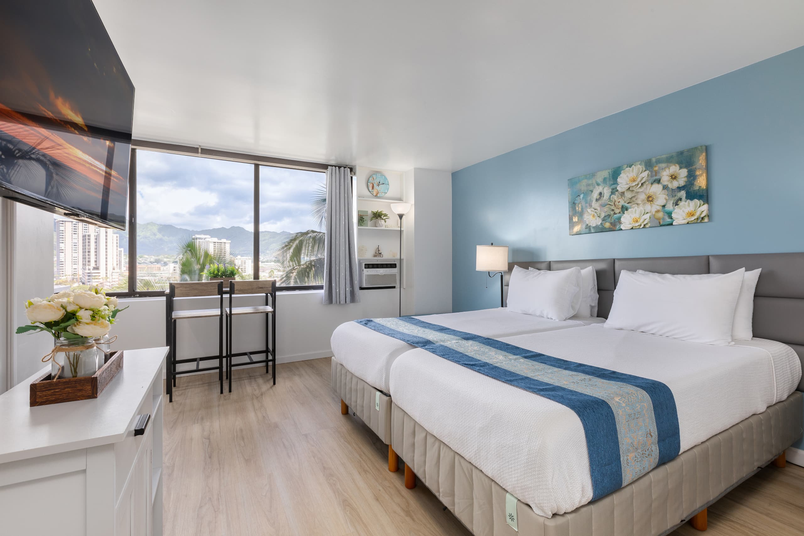 Condo in Honolulu · ★4.75 · Studio · 2 beds · 1 bath - Image 17