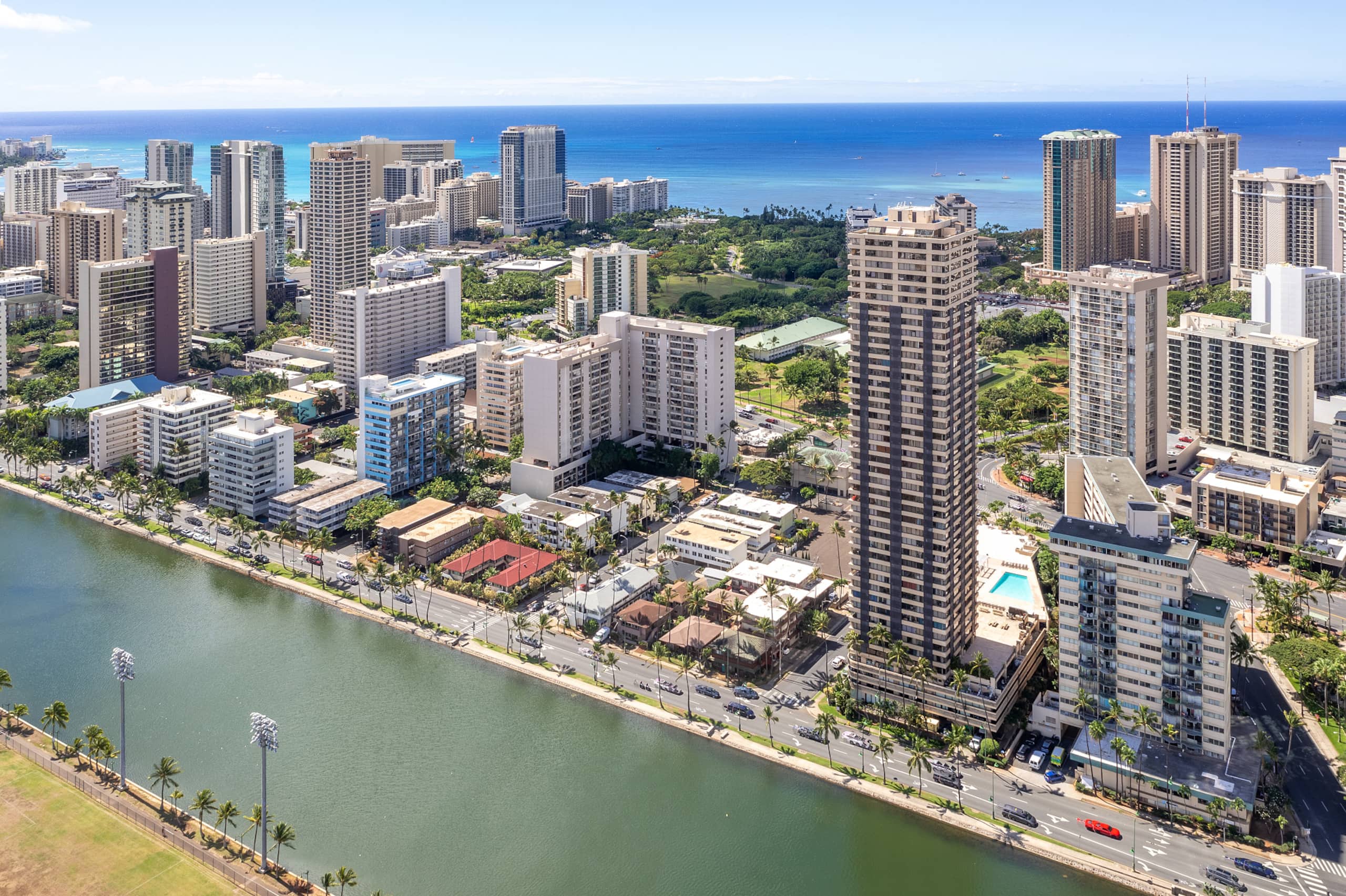 Condo in Honolulu · ★4.75 · Studio · 2 beds · 1 bath - Image 27