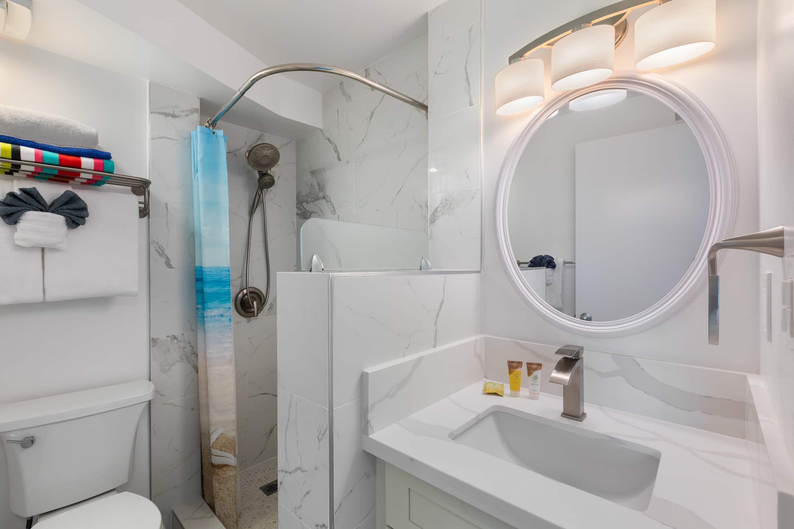 Condo in Honolulu · ★4.75 · Studio · 2 beds · 1 bath - Image 7