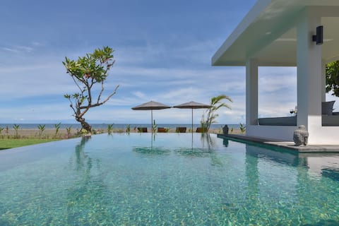 Beach Front 3BRV with Ocean View @Lovina Area