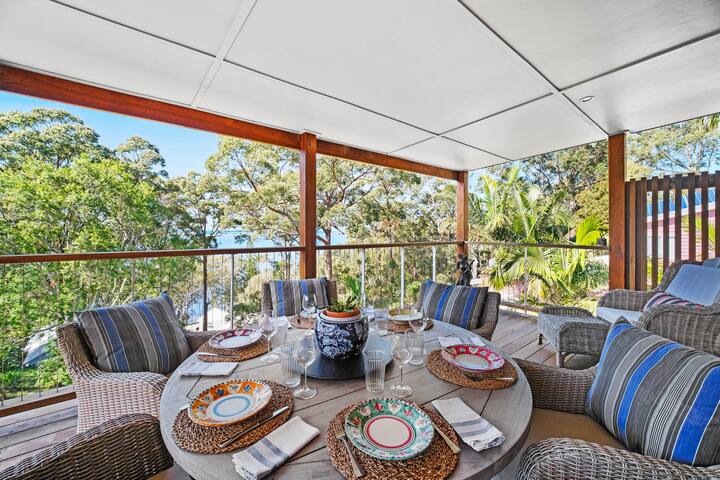 Lake Views of Pacific Ocean gallery image 5